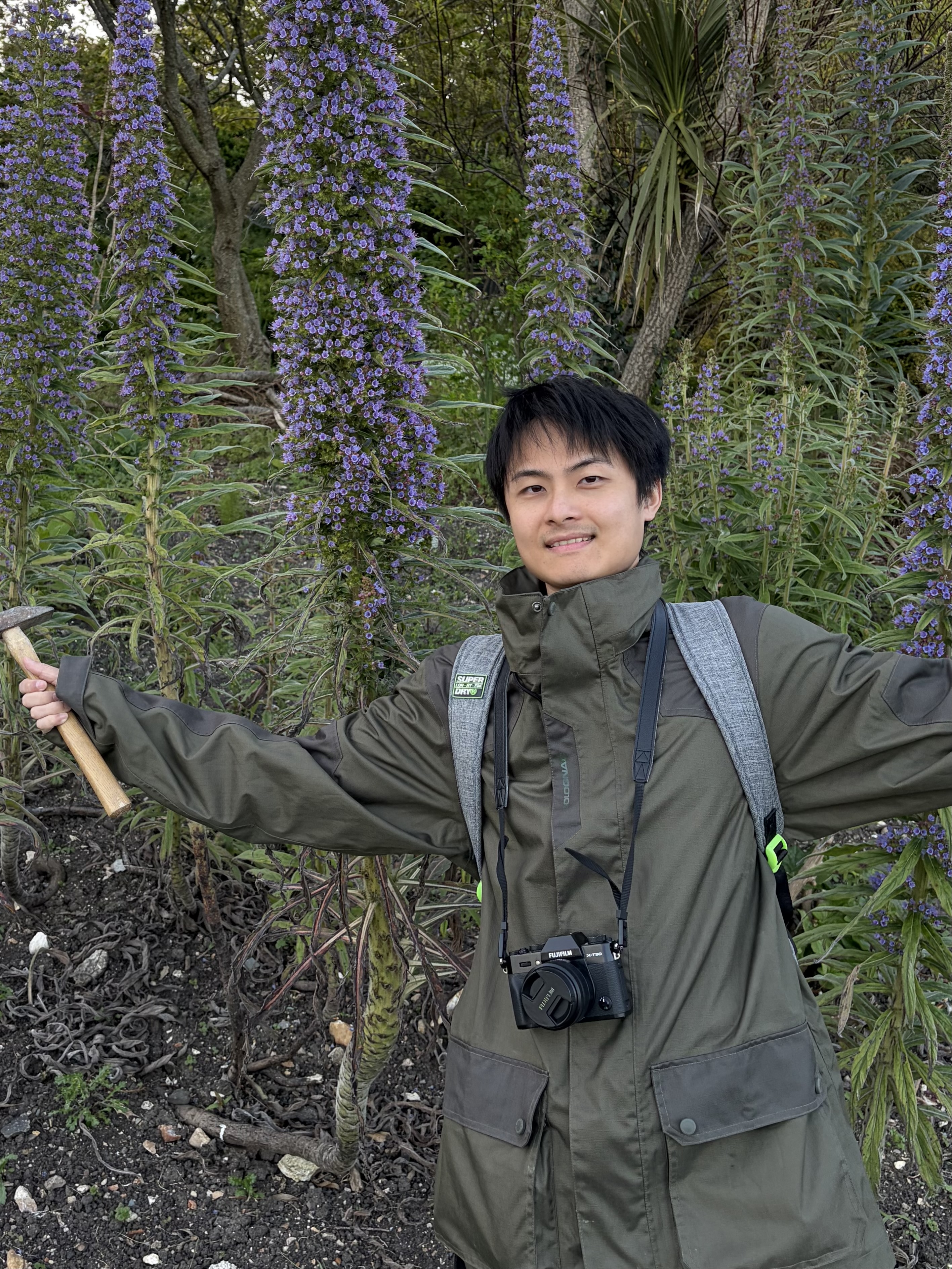 Hung-wei Lin in the field